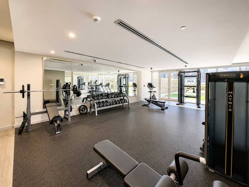 22 Reva Residences Burj Khalifa Views & Luxury Living