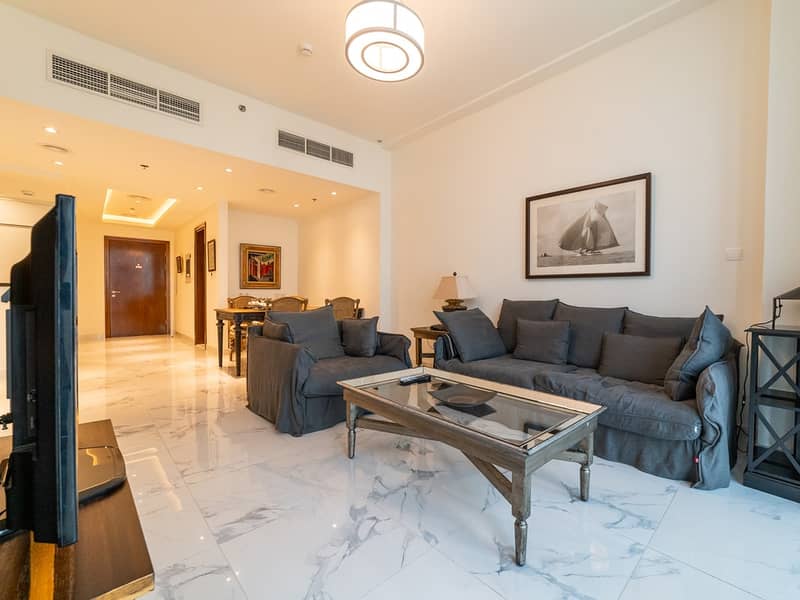 2 Luxury 1BR Apt in Dubai with Pool & Gym