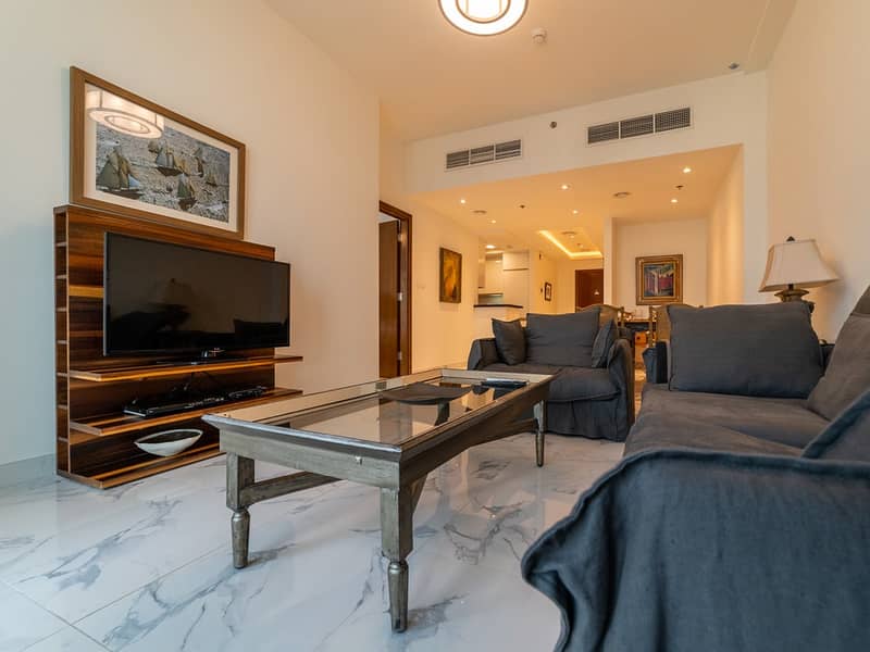 3 Luxury 1BR Apt in Dubai with Pool & Gym