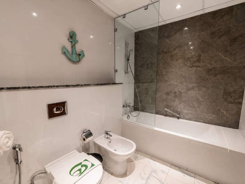 12 Luxury 1BR Apt in Dubai with Pool & Gym