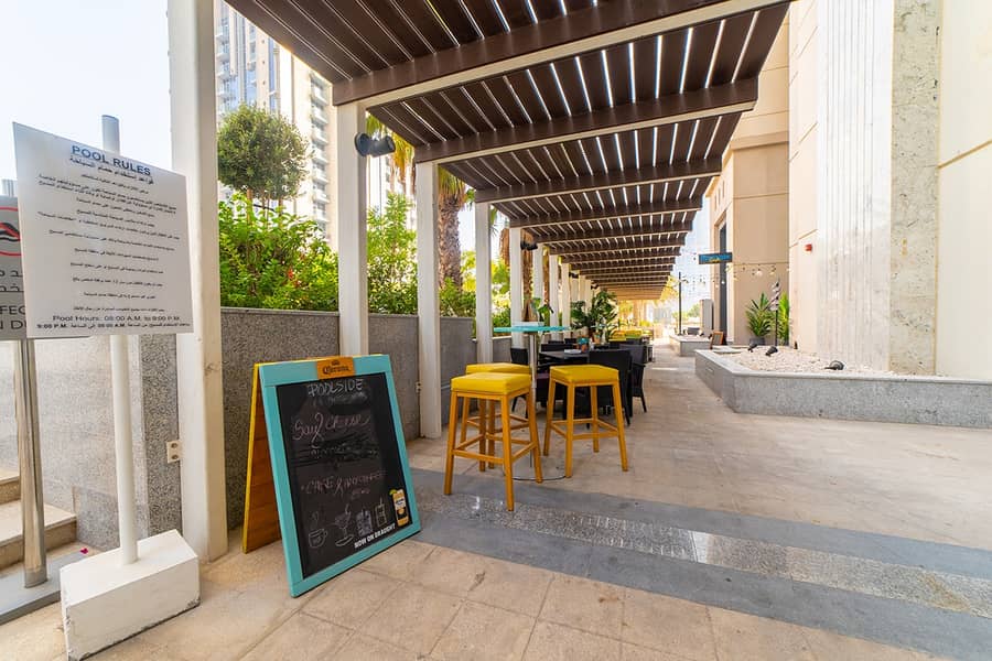 25 Luxury 1BR Apt in Dubai with Pool & Gym