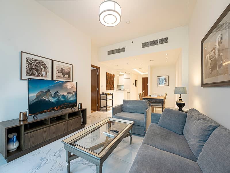 3 Noora Tower 1 BR: Canal Views & Pool Access