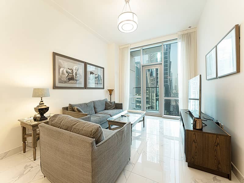 5 Noora Tower 1 BR: Canal Views & Pool Access