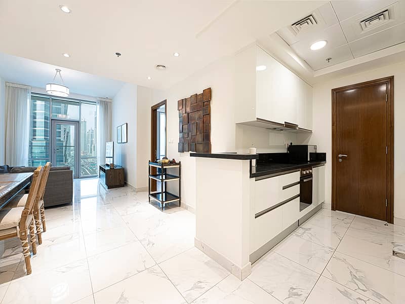 11 Noora Tower 1 BR: Canal Views & Pool Access