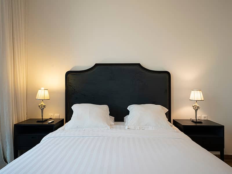 14 Noora Tower 1 BR: Canal Views & Pool Access