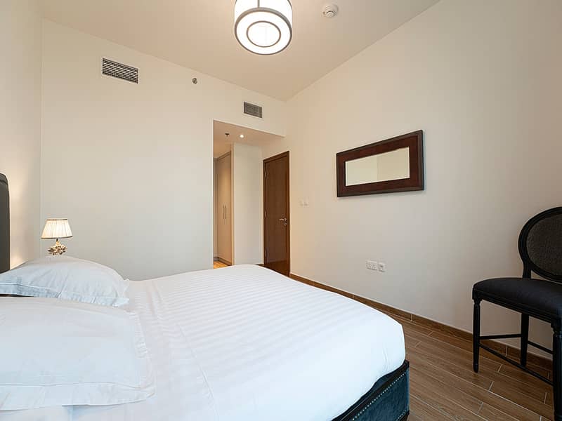 15 Noora Tower 1 BR: Canal Views & Pool Access
