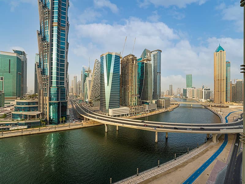 23 Noora Tower 1 BR: Canal Views & Pool Access