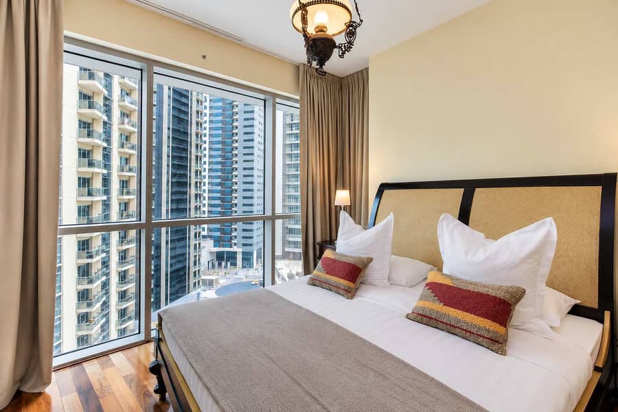 6 Dubai Marina 2BR: Balcony, Pool & Gym!