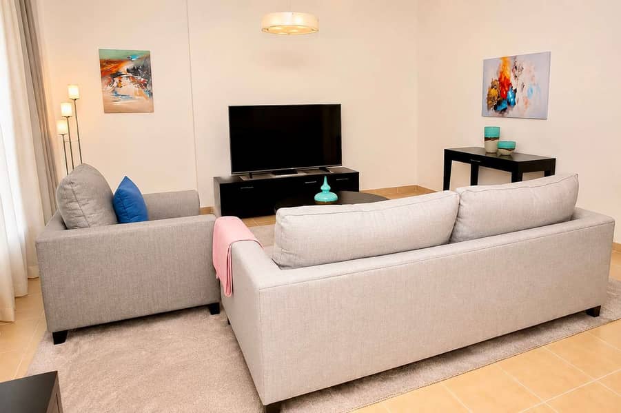 4 Dubai Marina 2BR Apartment with Beach Access