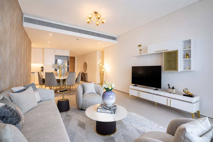 4 Luxury Apartment with Sea Views & Beach Access