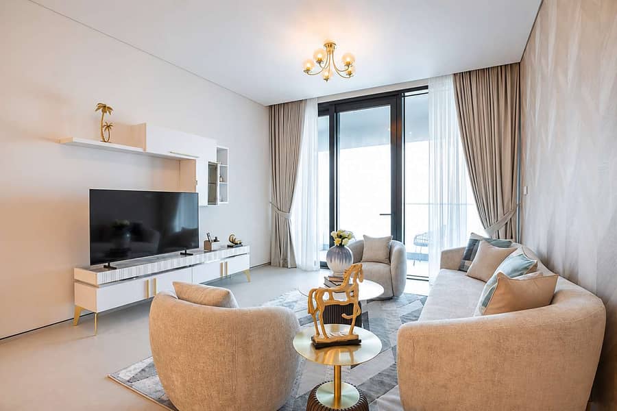 6 Luxury Apartment with Sea Views & Beach Access