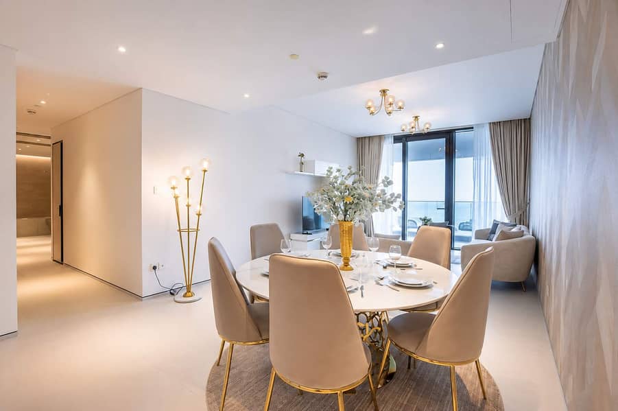 7 Luxury Apartment with Sea Views & Beach Access