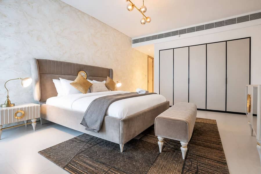 12 Luxury Apartment with Sea Views & Beach Access