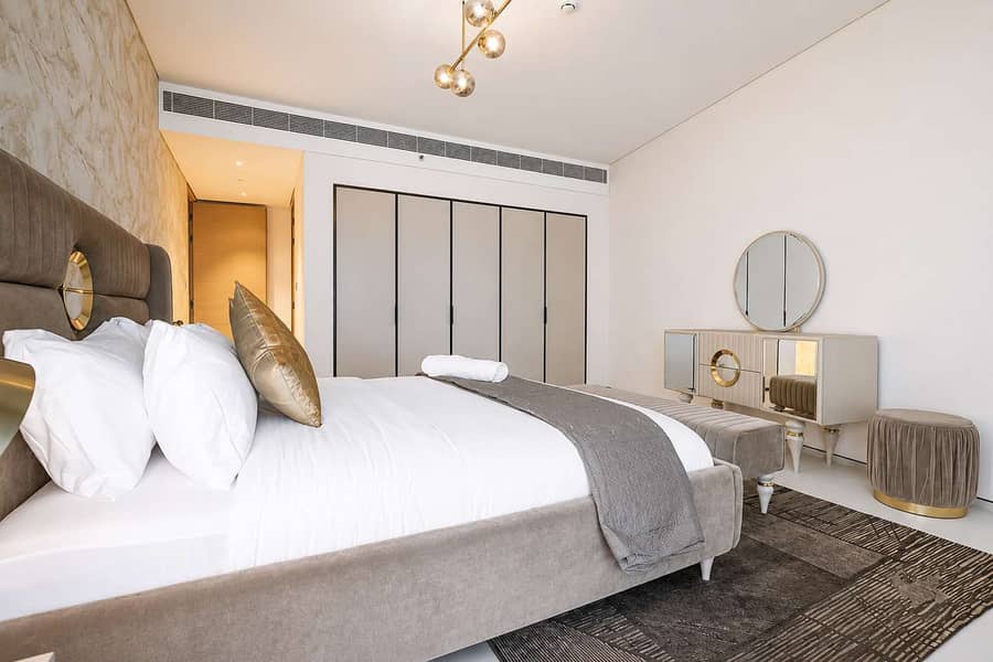 13 Luxury Apartment with Sea Views & Beach Access