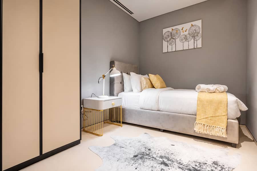 20 Luxury Apartment with Sea Views & Beach Access