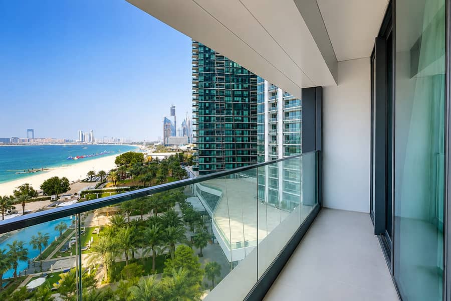 25 Luxury Apartment with Sea Views & Beach Access