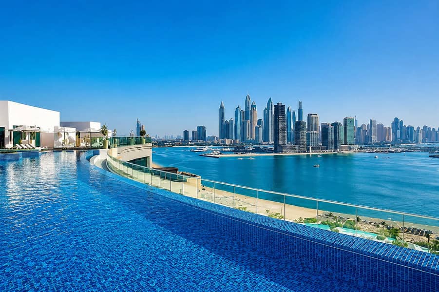 17 Renovated High Floor Studio at Seven Palm