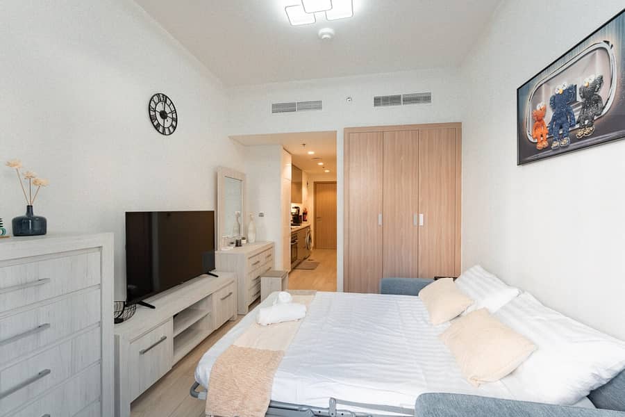 2 New Studio in Azizi Meydan