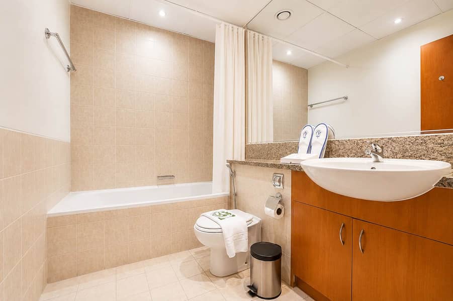 14 Greens Oasis: Stylish 2BR Apartment in Dubai