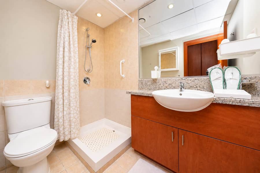 15 Arta Greens Apartment: Family-Friendly Dubai Stay
