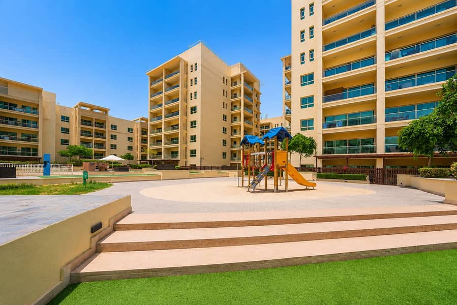 24 Arta Greens Apartment: Family-Friendly Dubai Stay