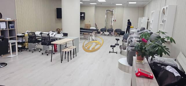 محل تجاري  للايجار في أبراج بحيرات الجميرا، دبي - WhatsApp Image 2026-06-10 at 18.49. 59. jpeg