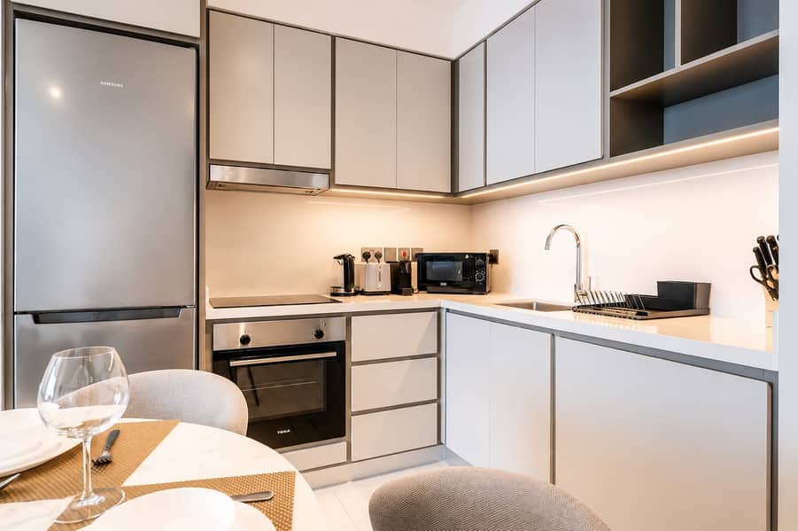 12 Sunrise Bay, Dubai: Beachfront Apartment with Gym