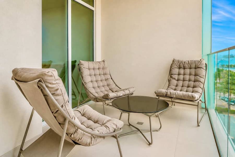20 Sunrise Bay, Dubai: Beachfront Apartment with Gym