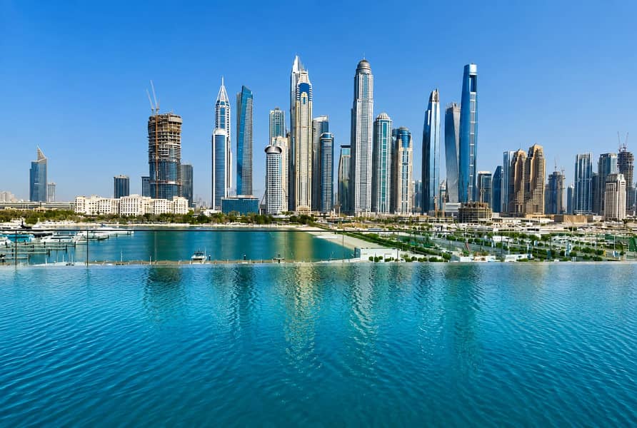 23 Sunrise Bay, Dubai: Beachfront Apartment with Gym