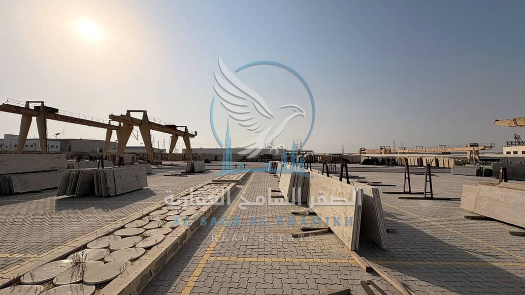 8 yard-for-rent-sajaa-property-09. jpg