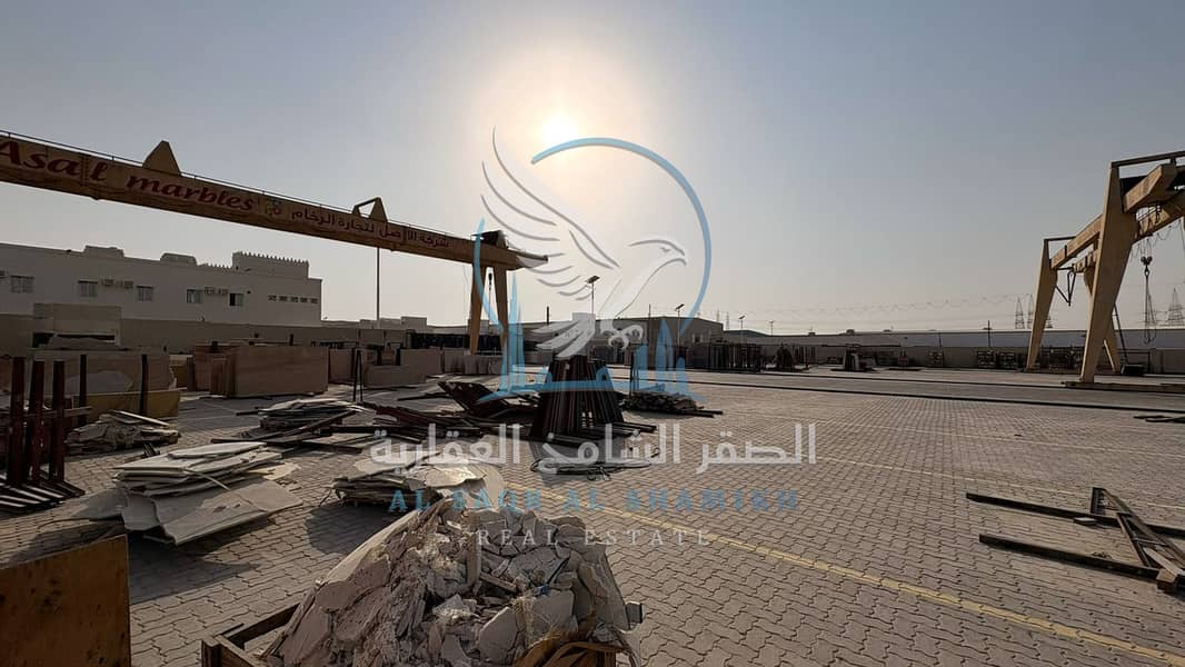 10 yard-for-rent-sajaa-property-11. jpg