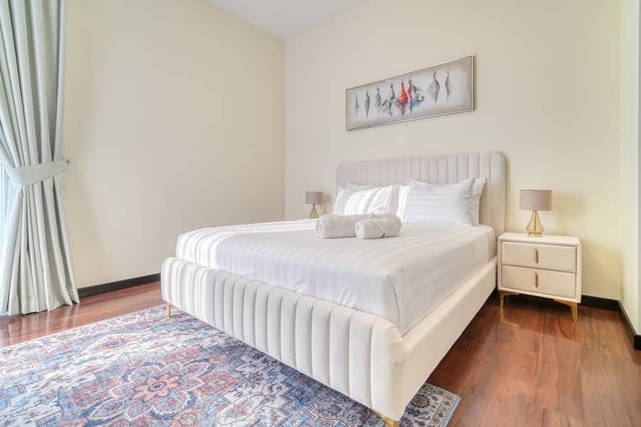 13 JLT 1-Bed Apartment: City Views, Gym & Balcony