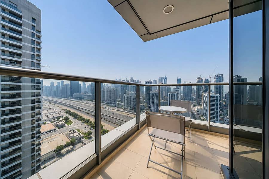 18 JLT 1-Bed Apartment: City Views, Gym & Balcony