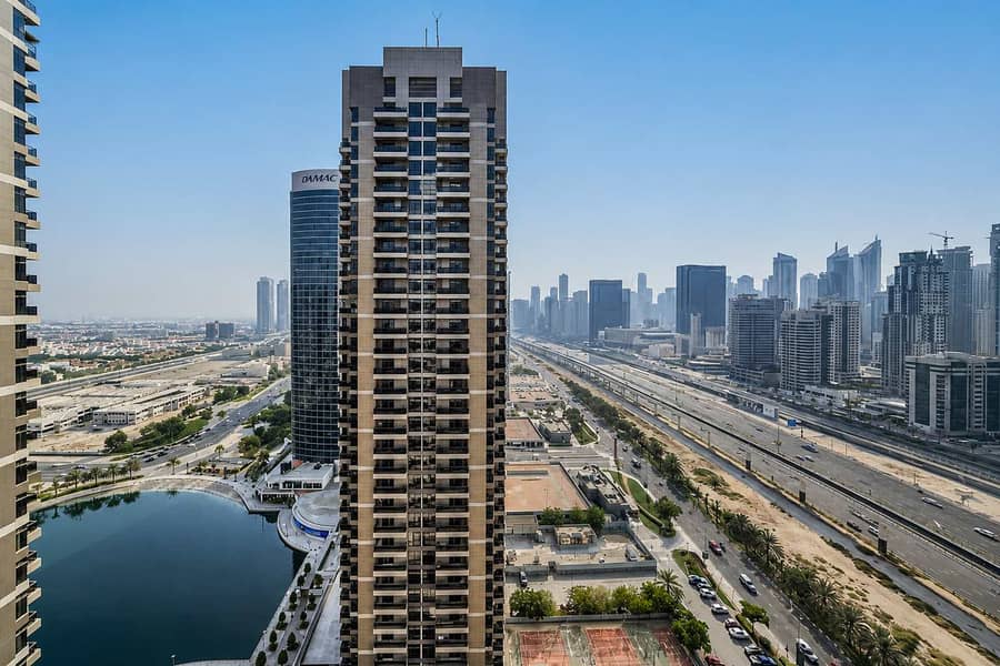 20 JLT 1-Bed Apartment: City Views, Gym & Balcony