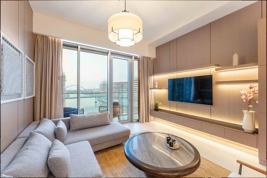4 Dubai Luxury: 3-Bedroom Apartment with Views