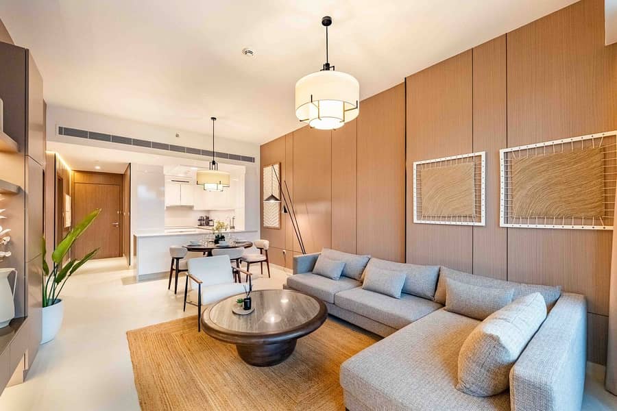 5 Dubai Luxury: 3-Bedroom Apartment with Views