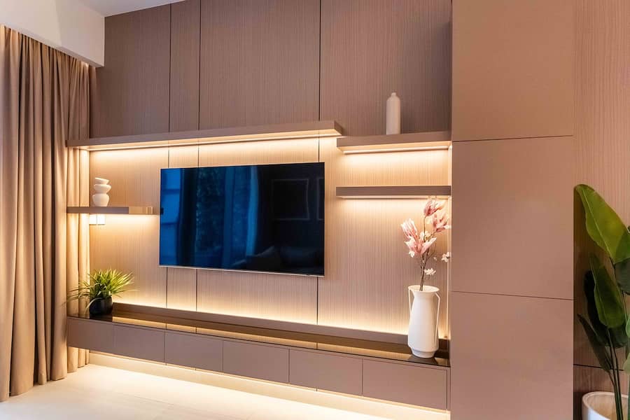 7 Dubai Luxury: 3-Bedroom Apartment with Views