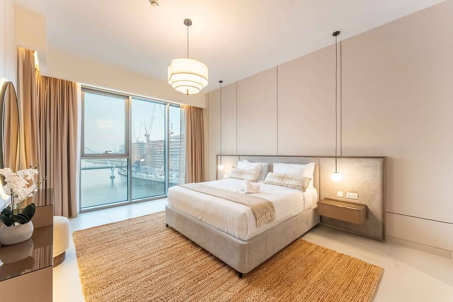 24 Dubai Luxury: 3-Bedroom Apartment with Views