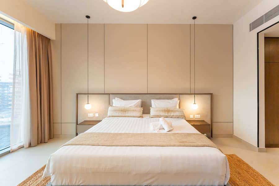 28 Dubai Luxury: 3-Bedroom Apartment with Views