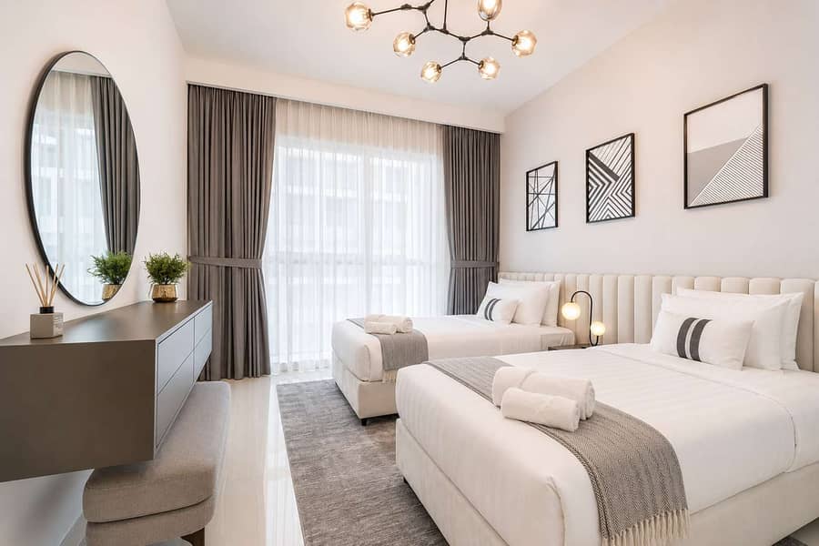 15 Beachfront Bliss: 2BR Apartment in Dubai with Pool