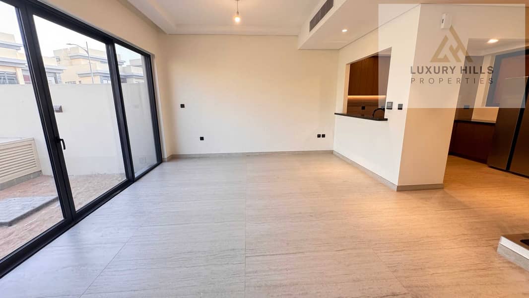 11 IMG_6030. jpg