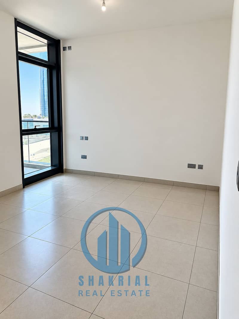 3 Bright Minimalist Apartment with City Views. png