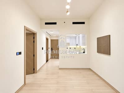 فلیٹ 1 غرفة نوم للايجار في قرية جميرا الدائرية، دبي - Modern Beige Hallway with Kitchen Pass-Through. png فلیٹ 1 غرفة نوم للايجار في قرية جميرا الدائرية، دبي - Modern Beige Hallway with Kitchen Pass-Through. png