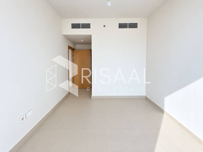 11 09-bedroom-reverse. jpg