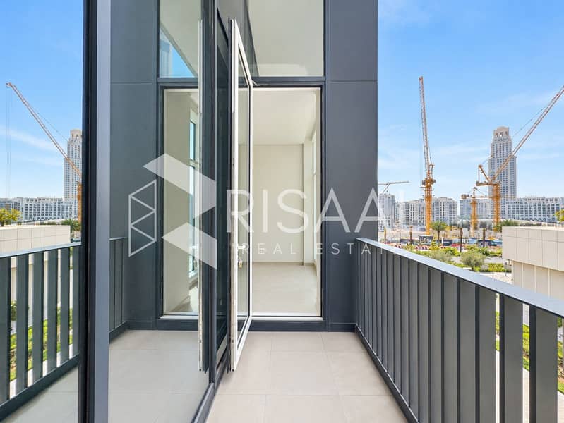 8 08-balcony. jpg