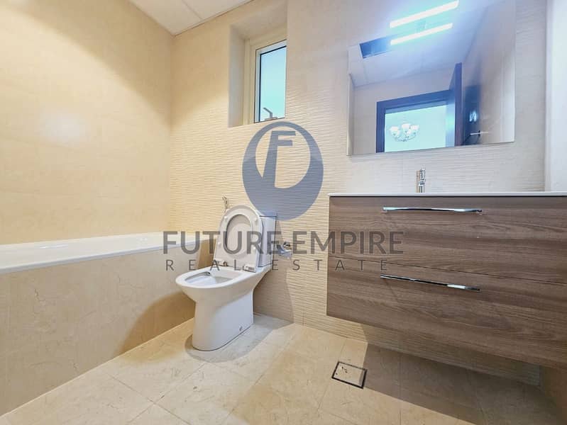 12 1000420946. jpg