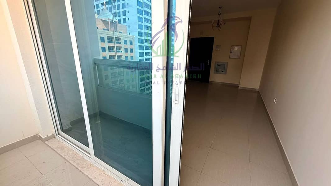 9 apartment-for-rent-1-bedroom-altaawn-alsharqh-living-room-11. jpg