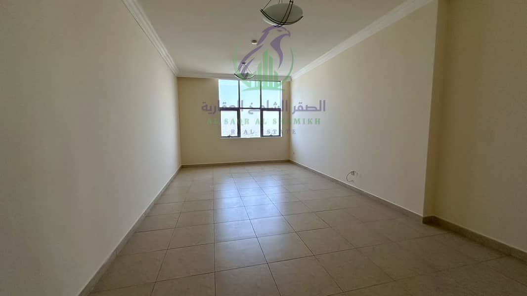 5 apartment-for-rent-2-bedroom-altaawn-alsharqh-living-room-02. jpg