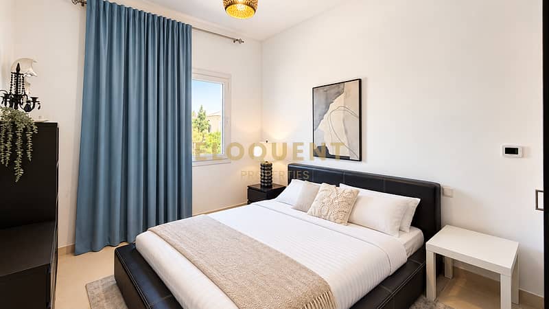 10 Modern Bedroom with Blue Curtains. png