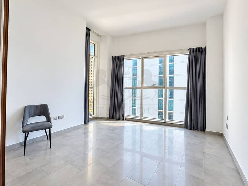 8 Sunlit Minimalist Apartment with City Views. png